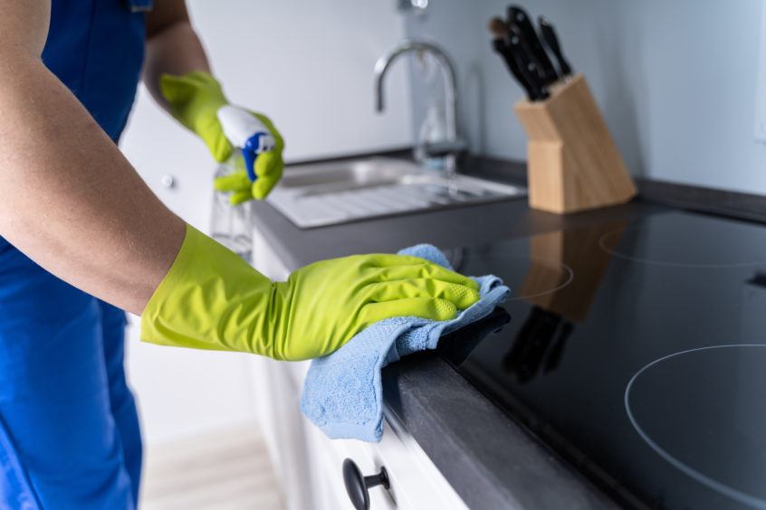deep kitchen cleaning in dubai